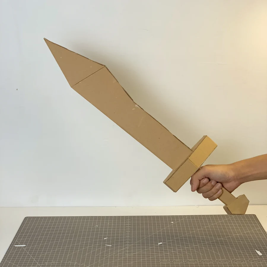 Curve Sword cardboard pattern