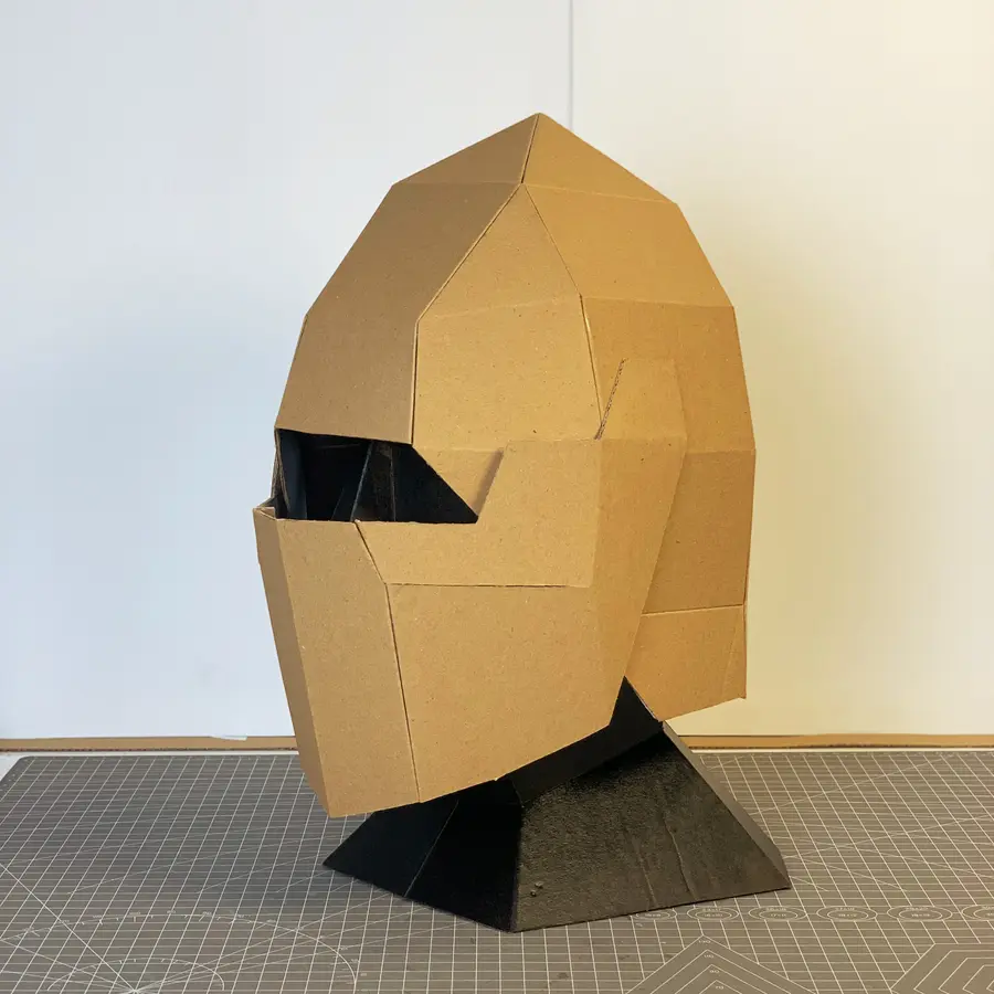 Knight Helmet cardboard pattern